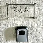 Brivibas - West / East, Free Privat Parking, Free Wifi, Self Check-in Apartman Riga