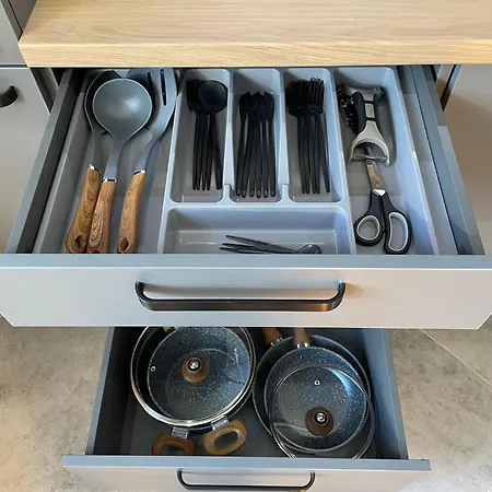 דירה Brivibas - West / East, Free Privat Parking, Free Wifi, Self Check-in *