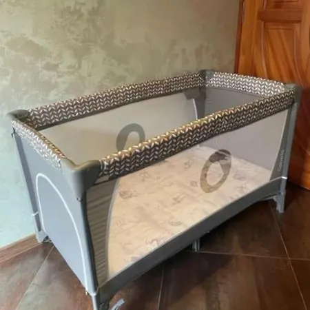 Brivibas - West / East, Free Privat Parking, Free Wifi, Self Check-in