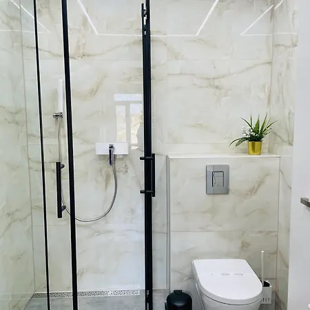 Apartment Brivibas - West / East, Free Privat Parking, Free Wifi, Self Check-in Riga