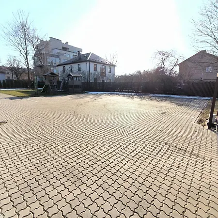 Brivibas - West / East, Free Privat Parking, Free Wifi, Self Check-in Daire Riga
