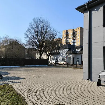 Brivibas - West / East, Free Privat Parking, Free Wifi, Self Check-in * Riga