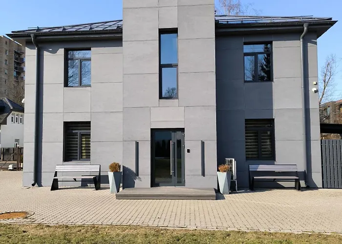 Brivibas - West / East, Free Privat Parking, Free Wifi, Self Check-in * Рига