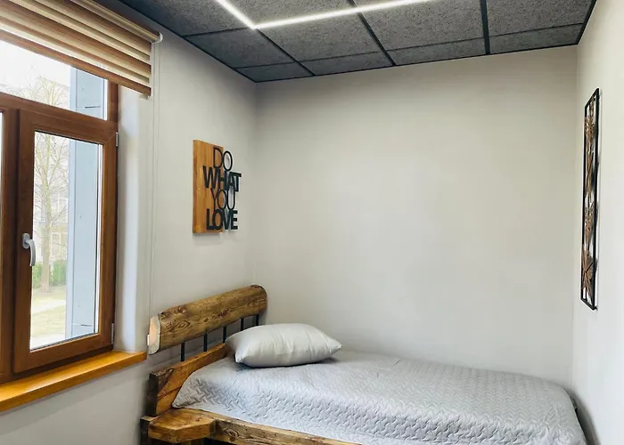 Dzīvoklis Brivibas - West / East, Free Privat Parking, Free Wifi, Self Check-in