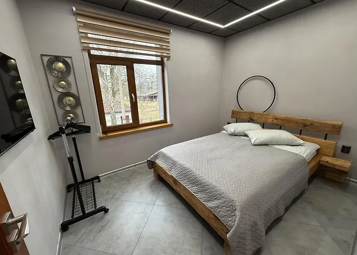 Dzīvoklis Brivibas - West / East, Free Privat Parking, Free Wifi, Self Check-in Riga