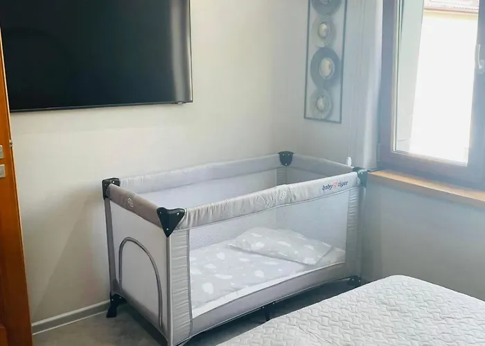 Brivibas - West / East, Free Privat Parking, Free Wifi, Self Check-in * Riga