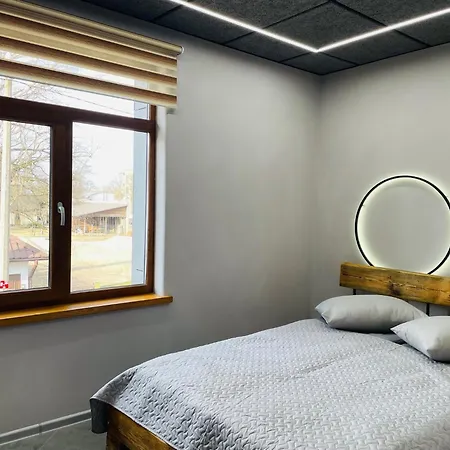 Brivibas - West / East, Free Privat Parking, Free Wifi, Self Check-in